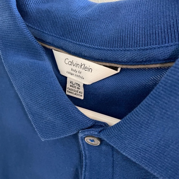 Mens XL Calvin Klein polo. - Picture 2 of 3